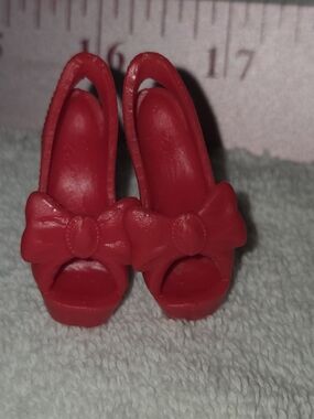 Mattel Monster High Red Doll Bow Peep Toe Heels